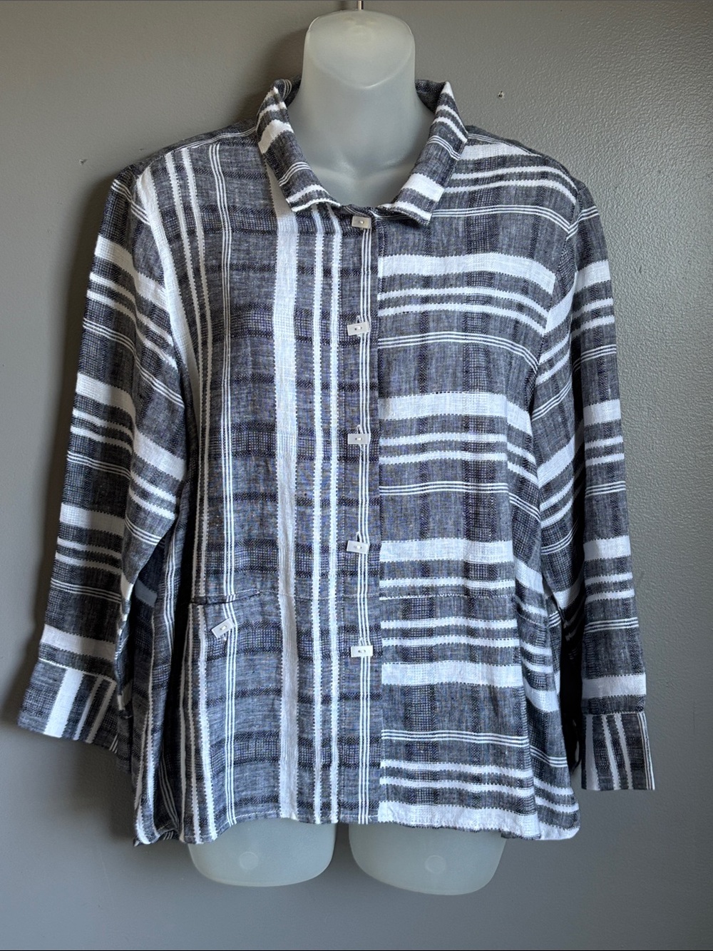 Habitat 100% linen tunic button down blouse shirt * sz M * black *& white